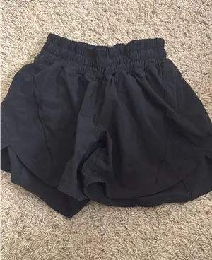 Lululemon Shorts Speed Up 4" Black thumbnail 1