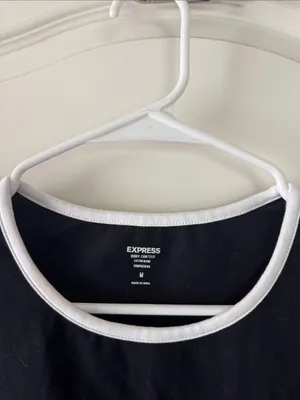 Express Black Short-Sleeve Cropped Tee with White Trim / M55 thumbnail 2