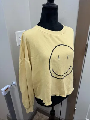 By Together Butter Yellow Smiley Face Cropped Sweatshirt Cutoff Crewneck S‎ thumbnail 2