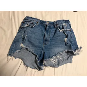 Abercrombie & Fitch Mom Short Curve Love Distressed Blue High Rise 31 12 thumbnail 2