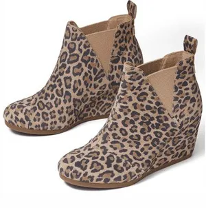 TOMS Kelsey Leopard Print Suede Wedge Ankle Booties Size 7.5 thumbnail 1