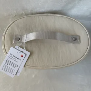 Lululemon Oval Top Access Kit Vol 3.5L thumbnail 2