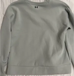Under Armour Women’s Pullover thumbnail 2