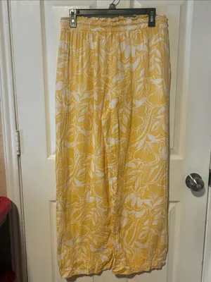 Old Navy High-Waisted Crinkle Gauze Barrel Ankle Pants thumbnail 3