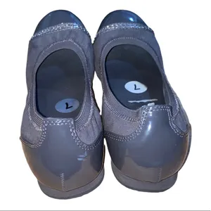 Seychelles Triangle Flats Size 7 Gray Cap Toe Ballet‎ Shoes Comfort Slip On thumbnail 4