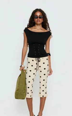 Princess Polly polka dot capris  thumbnail 1