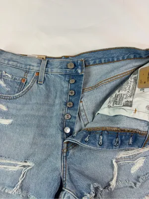 NWT Levi's 501 Women Size 31 High Rise Distressed Button Fly Cut Off Jean Shorts thumbnail 6