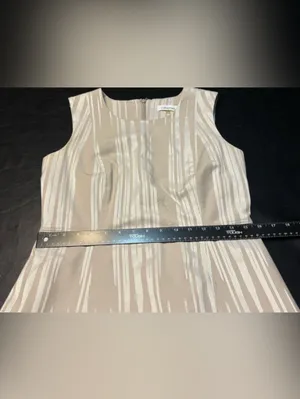 Calvin Klein Sleeveless Beige and White Textured Sheath Dress size 6 thumbnail 11