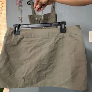 White Fox Olive Green Utility Cargo Corset Crop Top Mini Skirt Set M thumbnail 5