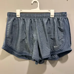 Nike Tempo Dri-Fit Mid-Rise Running Shorts 3” thumbnail 4