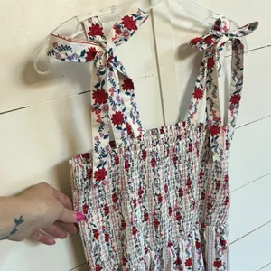 Joie Floral Smocked Tiered‎ Midi Sundress Tie Shoulder Red Blue White Medium thumbnail 8