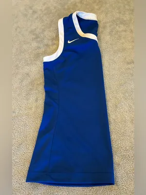 Nike women’s Blue & White Sleeveless Basketball Jersey Size Small thumbnail 9