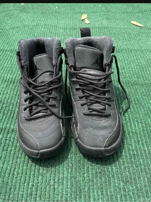 Air Jordan 12 Retro Winterized GS 'Triple Black' Size 4.5y Women’s Size 6 thumbnail 5