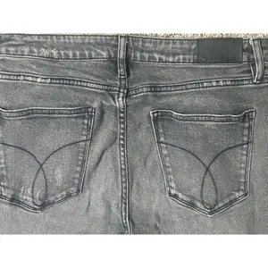 Calvin Klein Jeans High Rise Mom Jeans Womens 32 Gray Distressed Tapered Denim thumbnail 4
