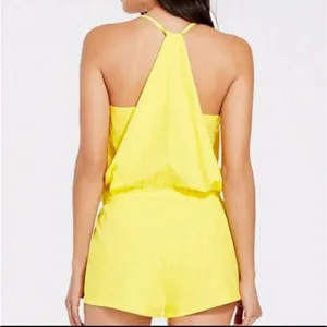 Fabletics Womens Yellow Racerback Active Romper Size Medium Sleeveless Sporty thumbnail 2