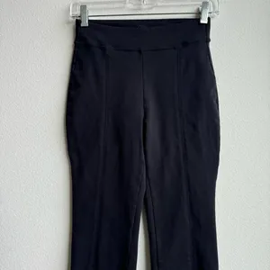 Alo Yoga High-Waist Flutter Flare Leggings Black Size Small thumbnail 3