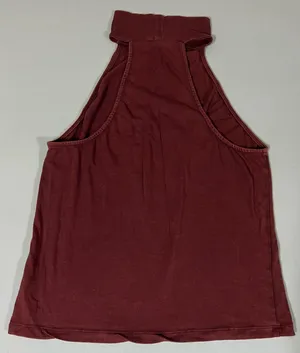 Me To We Red Burgundy Solid Turtleneck Halter Tank Top Shirt Blouse Tee Size L ♥️✨ thumbnail 2