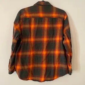 Old Navy Evermore Flannel The Boyfriend Shirt Orange Black Plaid Women's Medium thumbnail 5