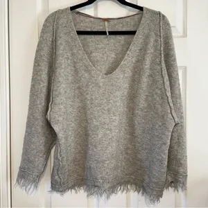 FREE PEOPLE Wool Linen‎ Oversized Pullover Sweater Fringe Grey XS thumbnail 1
