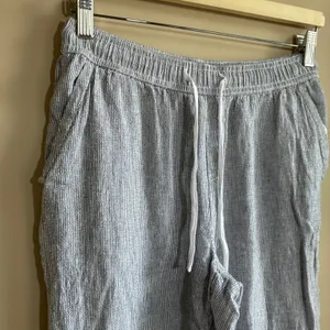 Briggs Striped Linen Blend Pull On Pants M Blue White Women Drawstring Waist thumbnail 2