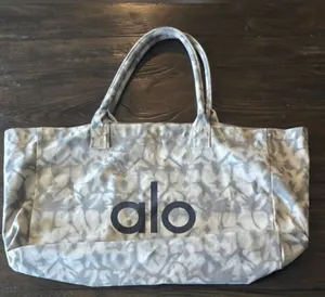 Alo Yoga Grey Tie-Dye Tote Bag thumbnail 1