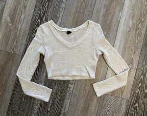 SheIn Sz S Long Sleeve Waffle Weave Cream Ivory Knit Top thumbnail 1