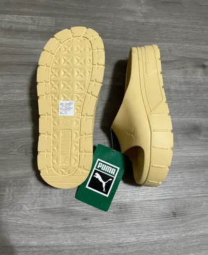 Puma Platform Slides thumbnail 3