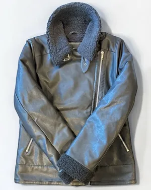Hollister Women’s Black Faux Leather Motorcycle Jacket Size Small. thumbnail 1