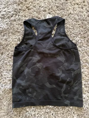 Gymshark Women’s Black Camo Seamless Racerback Tank Top thumbnail 2