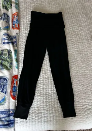 Black Lululemon Joggers  thumbnail 1