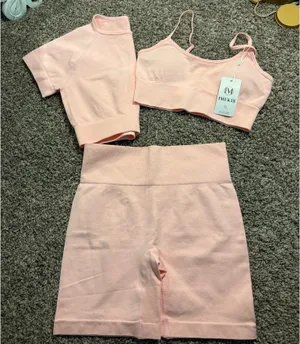 Amazon 3 Piece Workout Set thumbnail 1