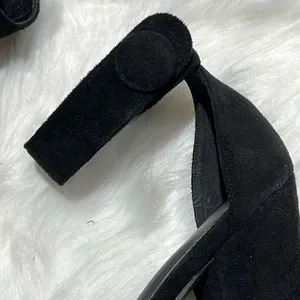 Black Suede Ankle Strap Platform Heels Size 7. B78‎ thumbnail 4