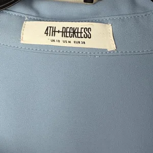 4th + Reckless Taryn Color Block Long Sleeve Button Down Shirt Blue White Medium thumbnail 3