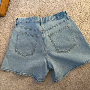 Abercrombie & Fitch Light Blue Denim High-Rise Shorts thumbnail 3