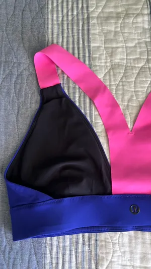 Lululemon swim top Sz M thumbnail 3