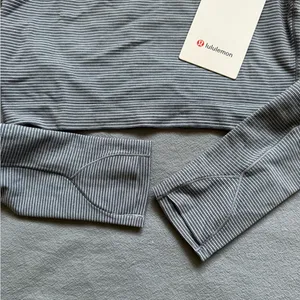 lululemon athletica swiftly tech cropped long sleeve shirt thumbnail 6