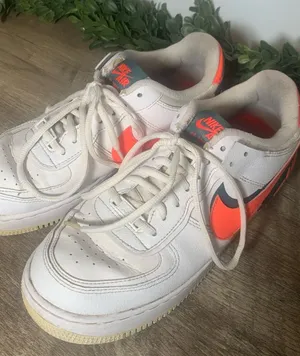 Nike Air Force 1 Shadow sneakers in the White Solar Red Color Ladies Sz 8.5 thumbnail 1