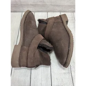 UGG Cory II Grey Suede Sheepskin Lined Ankle Boots Womens Slim Silhouette Sz 8.5 thumbnail 12