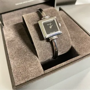 Auth Gucci 1900L Watch‎ Sapphire Crystal Silvertone Swiss Made Water Resistant thumbnail 3