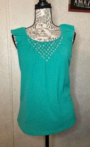 R.Q.T Petite blouse size: PS Green thumbnail 1