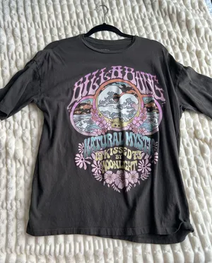 Billabong t shirt  thumbnail 1
