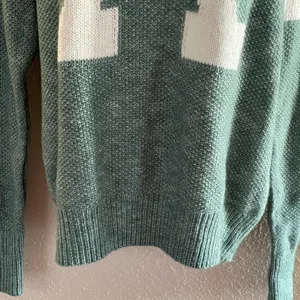 NWT Long Sleeve Drawstring Hooded Sweater Green White Large thumbnail 4