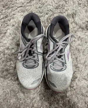 Brooks Running Shoes Women’s thumbnail 4