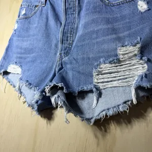 Levi’s 501 Women’s Denim Cut Off Shorts W33 Distressed Frayed Hem Blue‎ thumbnail 4