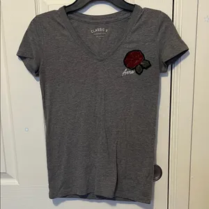 Aeropostale Gray Short Sleeve Tee with Red Rose Patch thumbnail 2