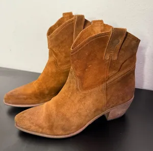 Benheart Italy Suede Leather Western Cowboy BOHO Ankle Boots 39 US 8.5 Vibram thumbnail 1