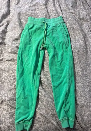 Lululemon joggers thumbnail 1