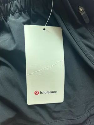 Lululemon Tracker Shorts 4" thumbnail 4