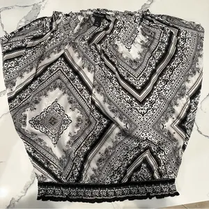 White House Black market short/split sleeve Sz S thumbnail 1