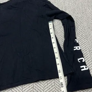 Hollister Women's Black Long Sleeve Crop Top thumbnail 5